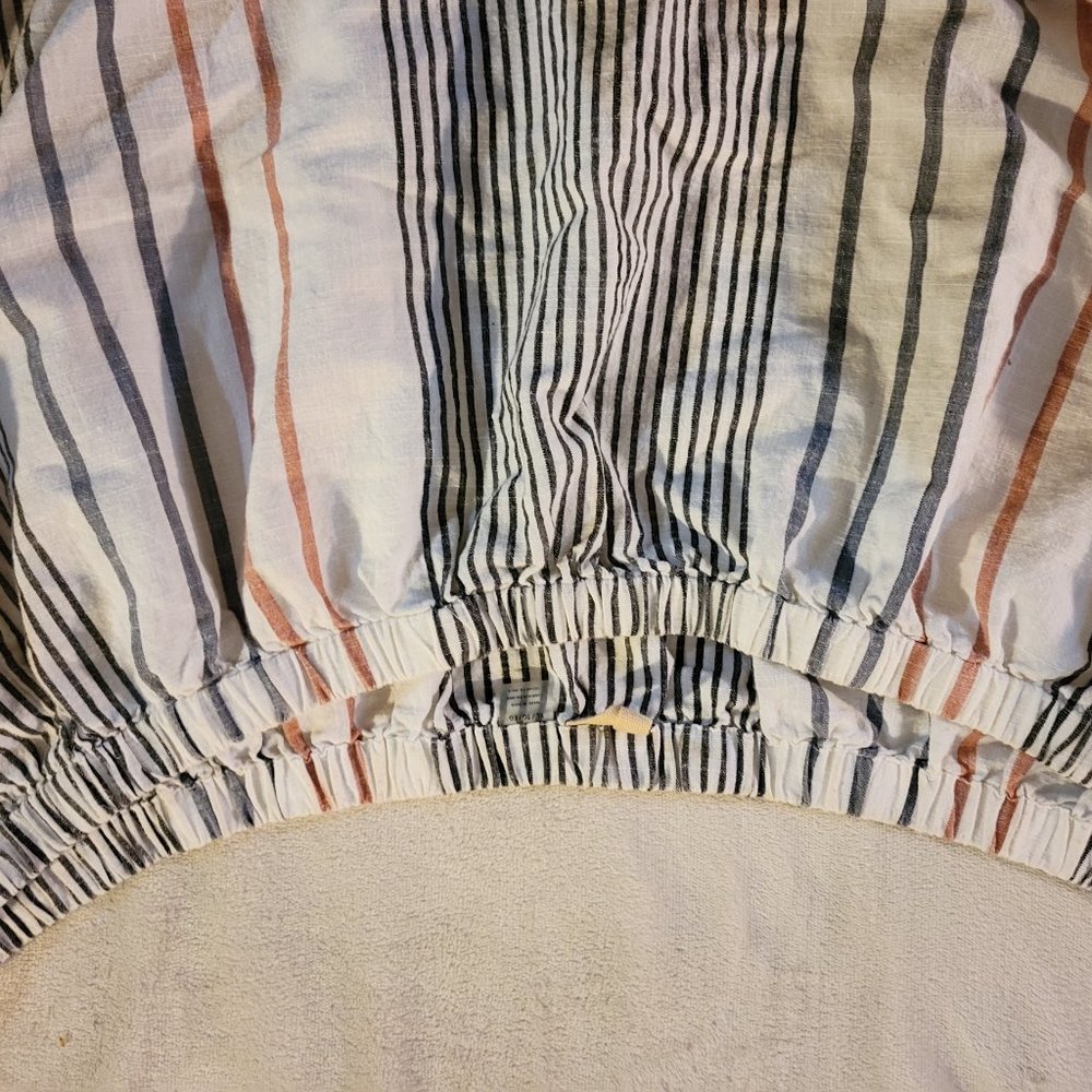 Off Shoulder Striped Roxy Shirt - Picture 2 of 4